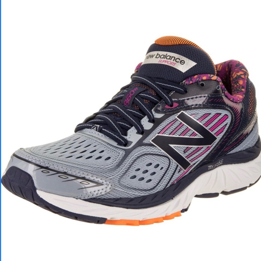 New Balance 860v7